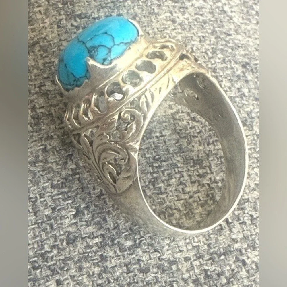 Southwestern Dyed Howlite Turquoise Statement‎ Ring Sterling Silver Filigree